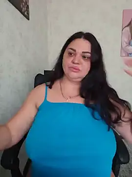 Snapshot of -CUTE-EVVIL- chatting on May 30, 2026, 7:49 am -CUTE-EVVIL- online show from May 30, 2026, 7:49 am