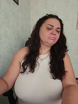 -CUTE-EVVIL- online show from July 15, 2026, 6:07 am