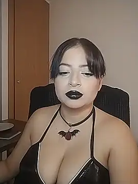 Noire Mistress online show from July 7, 2026, 2:32 pm