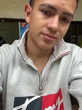 Snapshot of santiagoo_madrid chatting on April 25, 2026, 4:48 pm santiagoo madrid online show from April 25, 2026, 4:48 pm