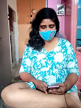 Snapshot of Rulali_44 chatting on June 12, 2026, 4:33 am Rulali 44 online show from June 12, 2026, 4:33 am
