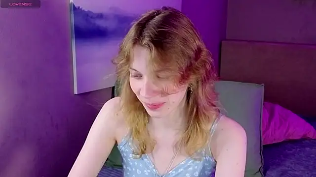 Snapshot of Emily_Cartex chatting on June 15, 2026, 5:42 am Emily Cartex online show from June 15, 2026, 5:42 am