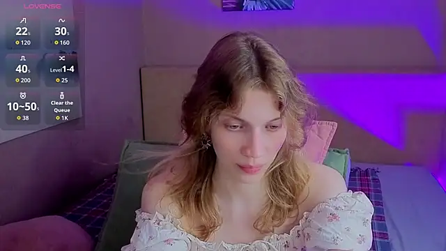 Snapshot of Emily_Cartex chatting on July 12, 2026, 5:42 am Emily Cartex online show from July 12, 2026, 5:42 am