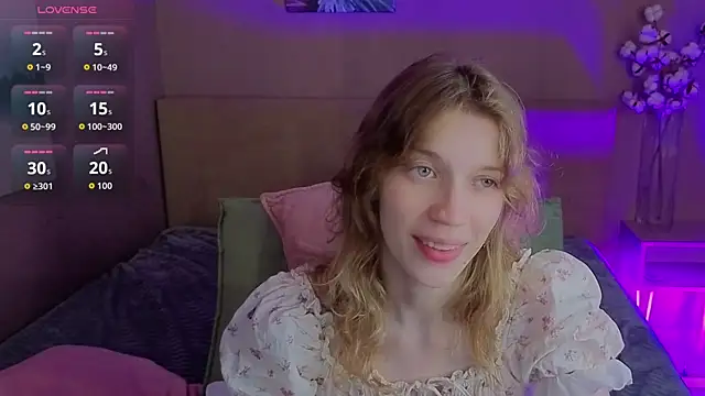 Snapshot of Emily_Cartex chatting on July 21, 2026, 8:16 am Emily Cartex online show from July 21, 2026, 8:16 am