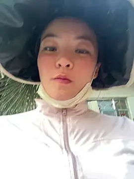 Snapshot of Meimei-bb chatting on June 10, 2026, 10:25 am Meimei-bb online show from June 10, 2026, 10:25 am