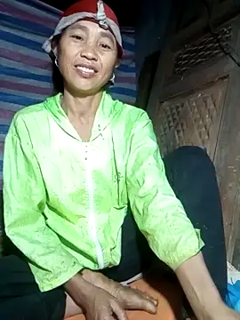 daily-ly online show from April 30, 2026, 2:12 pm