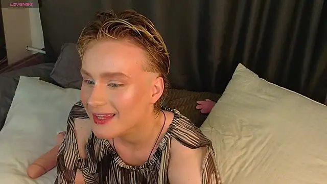 Snapshot of cumboydoll chatting on May 20, 2026, 9:10 pm cumboydoll online show from May 20, 2026, 9:10 pm