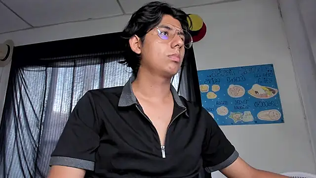Snapshot of Ericef chatting on June 19, 2026, 10:57 pm Ericef online show from June 19, 2026, 10:57 pm