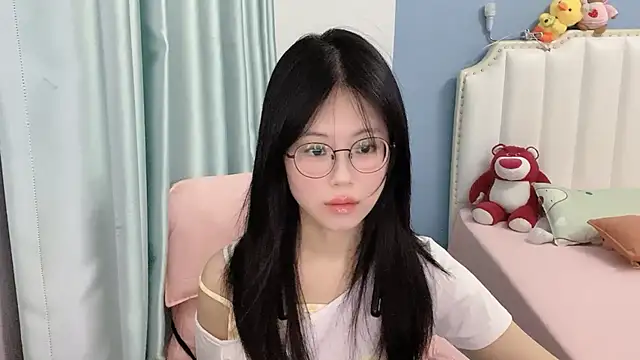 Snapshot of Luna-666 chatting on July 19, 2026, 5:16 pm Luna-666 online show from July 19, 2026, 5:16 pm