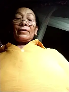 Snapshot of mouth22 chatting on June 7, 2026, 1:43 am mouth22 online show from June 7, 2026, 1:43 am