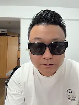 Snapshot of langzi-888 chatting on June 6, 2026, 7:57 am langzi-888 online show from June 6, 2026, 7:57 am