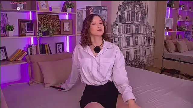 Snapshot of Aria_Alves chatting on June 12, 2026, 4:28 pm Aria Alves online show from June 12, 2026, 4:28 pm