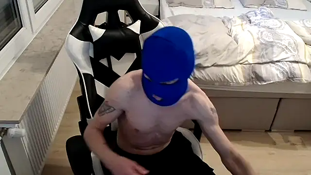 Snapshot of BadBoyMasked chatting on April 28, 2026, 5:07 pm BadBoyMasked online show from April 28, 2026, 5:07 pm