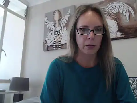 blondiesin50 online show from May 8, 2026, 9:03 am