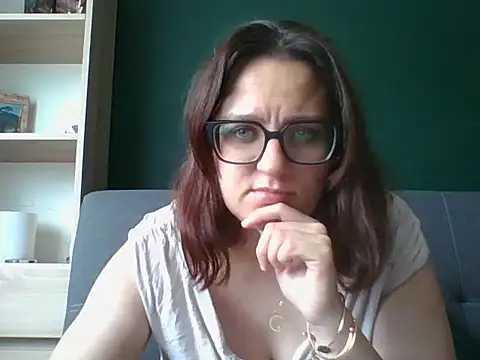 Snapshot of sensual_paris chatting on June 18, 2026, 9:14 am sensual paris online show from June 18, 2026, 9:14 am