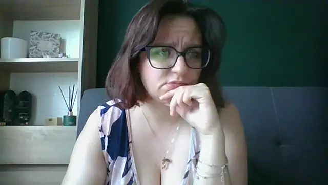Snapshot of sensual_paris chatting on July 29, 2026, 5:27 am sensual paris online show from July 29, 2026, 5:27 am