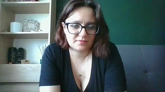 Snapshot of sensual_paris chatting on July 30, 2026, 5:28 am sensual paris online show from July 30, 2026, 5:28 am