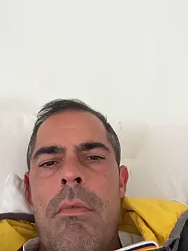 Snapshot of Riccardo86xx chatting on May 2, 2026, 1:38 pm Riccardo86xx online show from May 2, 2026, 1:38 pm