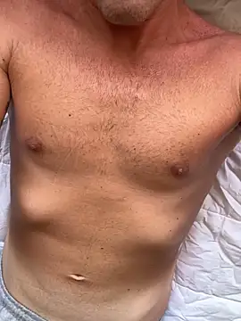 Snapshot of Riccardo86xx chatting on June 10, 2026, 12:26 pm Riccardo86xx online show from June 10, 2026, 12:26 pm