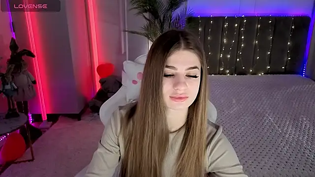 Dayana Mood online show from April 30, 2026, 6:42 am