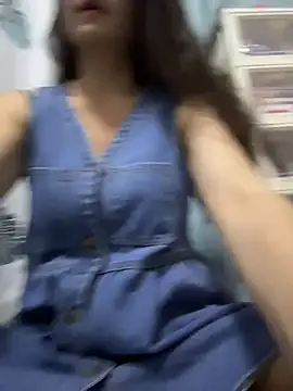 xiaochengzi505 online show from July 10, 2026, 2:08 pm