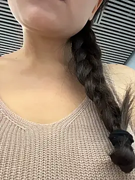xiaochengzi505 online show from July 15, 2026, 1:33 am