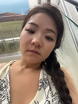 xiaochengzi505 online show from July 16, 2026, 1:50 pm