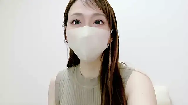 momoka  o0 online show from June 22, 2026, 1:29 am