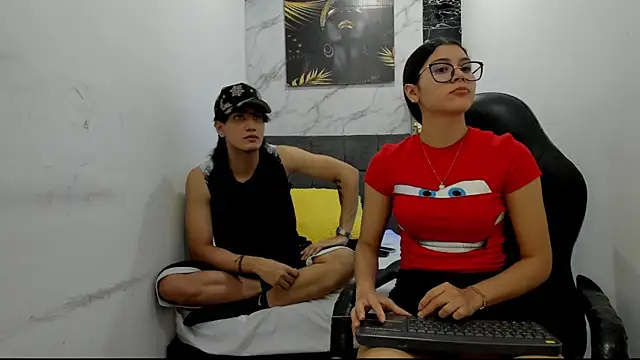 Snapshot of sweetauracouple chatting on July 6, 2026, 3:03 am sweetauracouple online show from July 6, 2026, 3:03 am