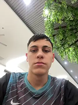 Snapshot of Ethanx18_ chatting on July 28, 2026, 2:35 pm Ethanx18 online show from July 28, 2026, 2:35 pm