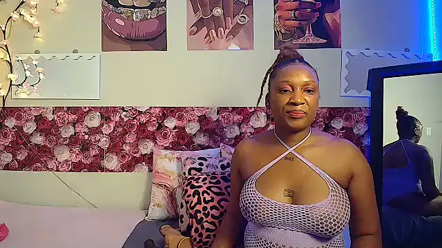 EnchantingLisa online show from May 21, 2026, 6:37 pm