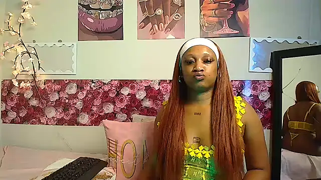 EnchantingLisa online show from June 27, 2026, 12:22 pm