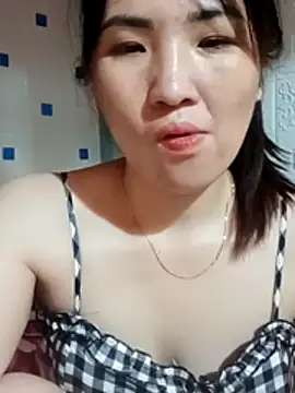 Kee2000 online show from June 14, 2026, 3:25 pm