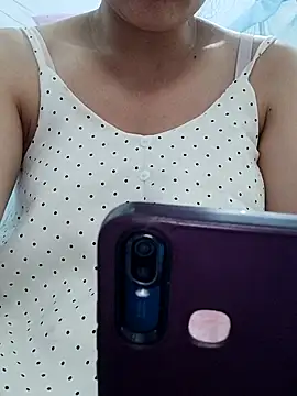 Lyo9-8 online show from May 2, 2026, 4:28 am