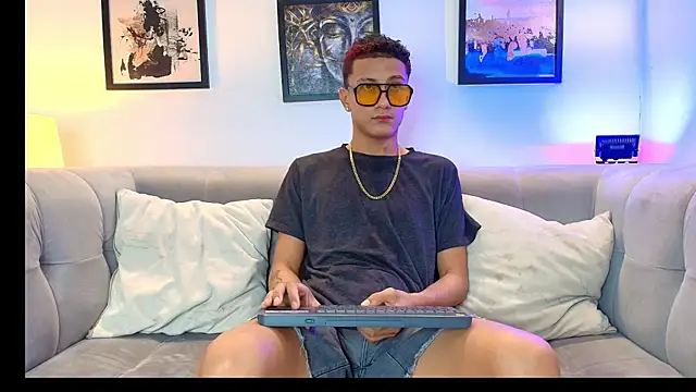 Snapshot of KING_BOYS2026 chatting on July 5, 2026, 1:34 am KING BOYS2026 online show from July 5, 2026, 1:34 am