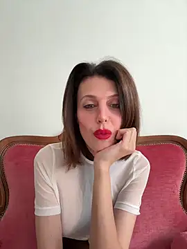 Snapshot of EliseAfterDark chatting on April 30, 2026, 7:36 am EliseAfterDark online show from April 30, 2026, 7:36 am