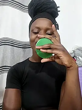 Snapshot of DarkPearl_20 chatting on July 28, 2026, 1:43 pm DarkPearl 20 online show from July 28, 2026, 1:43 pm