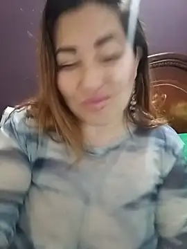 Snapshot of Morchis_esmeralda chatting on May 27, 2026, 12:07 am Morchis esmeralda online show from May 27, 2026, 12:07 am