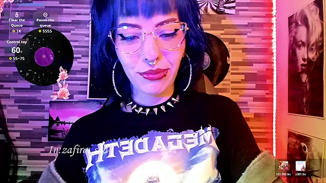 Snapshot of BlueElyxra chatting on May 17, 2026, 6:00 am BlueElyxra online show from May 17, 2026, 6:00 am
