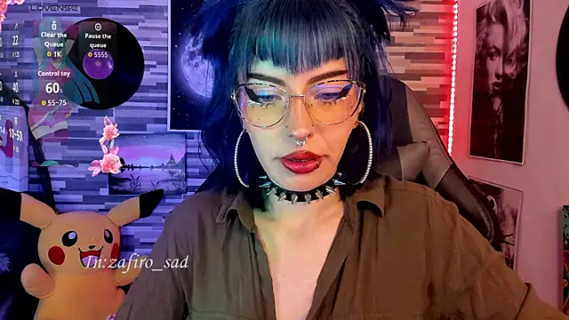 Snapshot of BlueElyxra chatting on June 4, 2026, 1:00 am BlueElyxra online show from June 4, 2026, 1:00 am