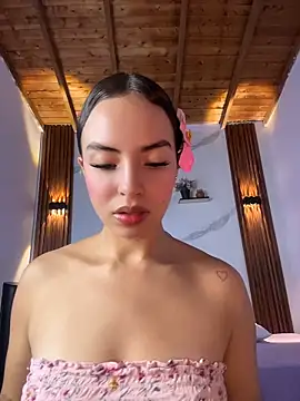 Snapshot of catalina_lafer chatting on June 14, 2026, 1:46 pm catalina lafer online show from June 14, 2026, 1:46 pm