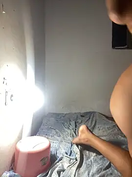 Eu  viivi online show from April 28, 2026, 11:43 pm