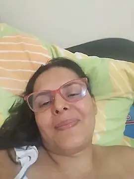 Snapshot of Bella_Morena27 chatting on May 24, 2026, 4:01 pm Bella Morena27 online show from May 24, 2026, 4:01 pm