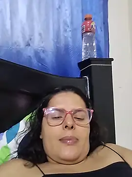Snapshot of Bella_Morena27 chatting on May 25, 2026, 4:07 am Bella Morena27 online show from May 25, 2026, 4:07 am