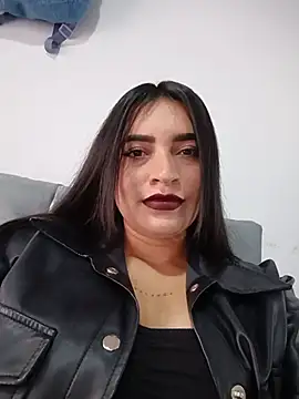 Snapshot of Sky__19 chatting on August 4, 2026, 8:22 pm Sky 19 online show from August 4, 2026, 8:22 pm