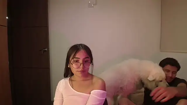 Snapshot of abbyyandmaxx chatting on May 15, 2026, 4:41 am abbyyandmaxx online show from May 15, 2026, 4:41 am
