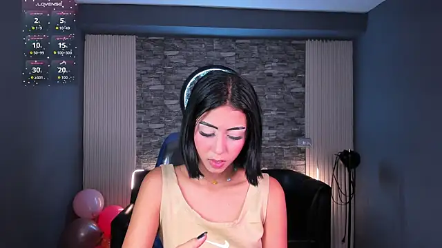 gemma 19  online show from June 19, 2026, 10:24 pm