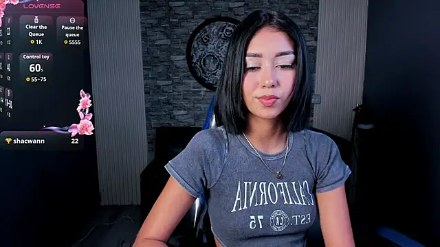 gemma 19  online show from July 18, 2026, 8:45 pm