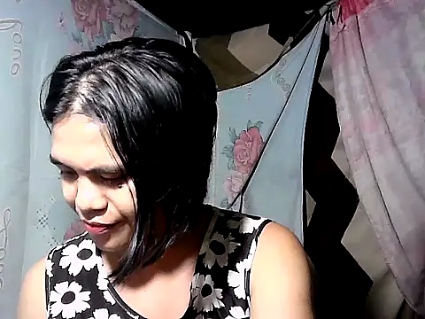 Snapshot of bj_l0ve chatting on June 15, 2026, 3:14 pm bj l0ve online show from June 15, 2026, 3:14 pm