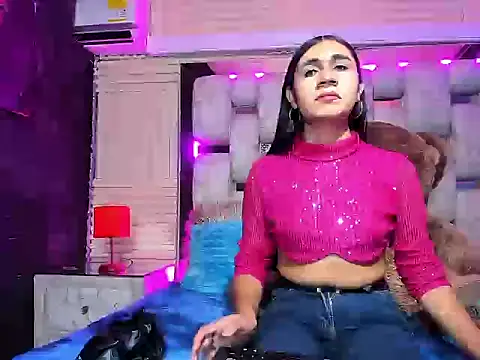 Snapshot of MahiaraHot chatting on June 20, 2026, 2:20 pm MahiaraHot online show from June 20, 2026, 2:20 pm